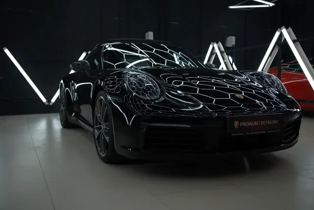 Оклейка автомобиля пленкой